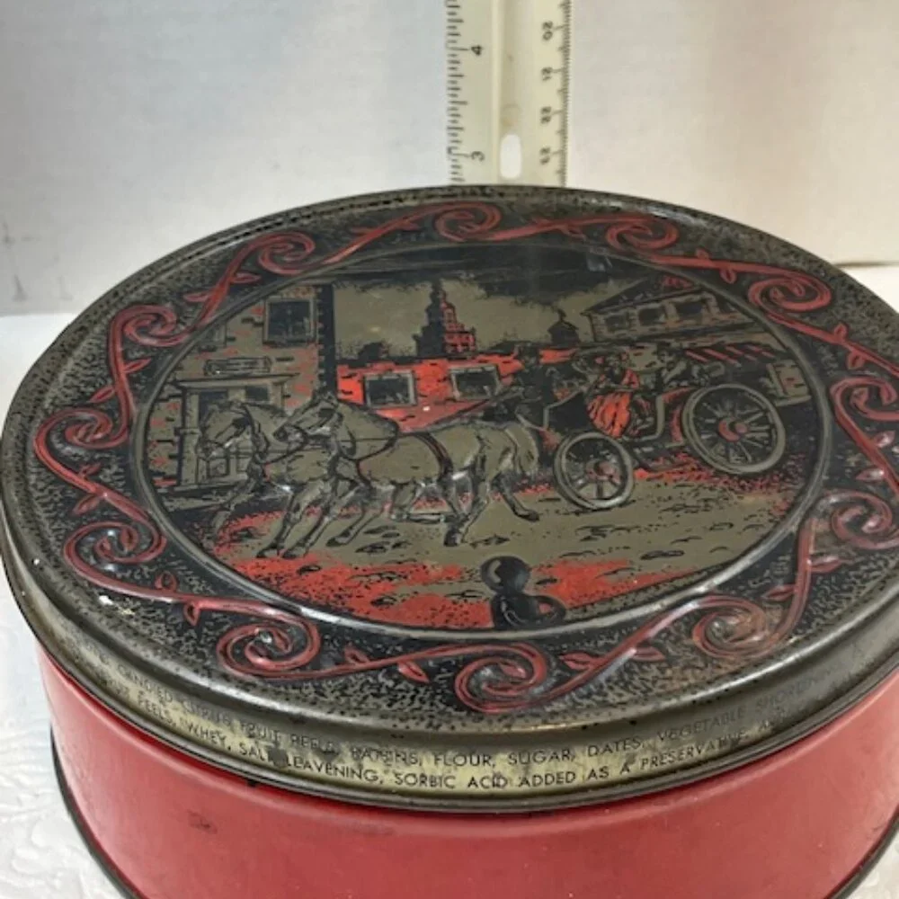 VTG Fruit Cake Metal Tin Embossed Cover/Couple in Horse Carriage Round